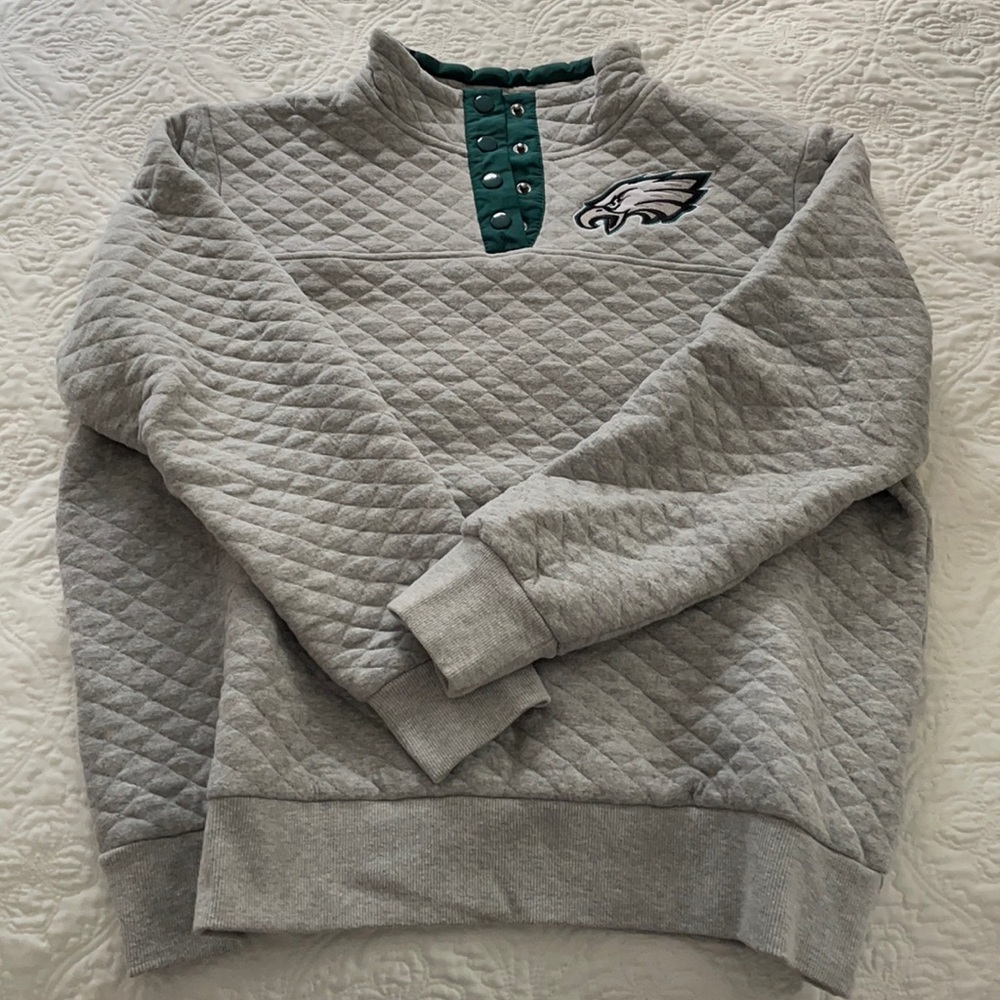 Women’s EAGLES Sweatshirt - XL